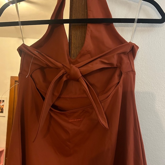 MEDIUM Patagonia sports dress - Picture 4 of 4